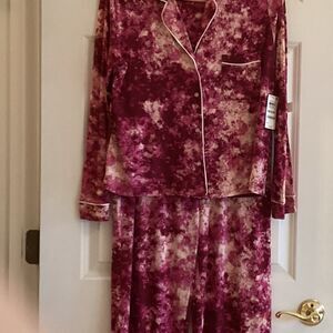 NWT JENNI brand/Macy’s women’s two-piece pajama set pink and wines size XS S M